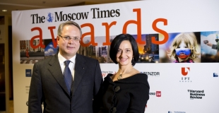 Со-учредители проекта "Без границ" Янина Урусова и Тобиас Райзнер на церемонии вручения наград The Moscow Times Award 2014